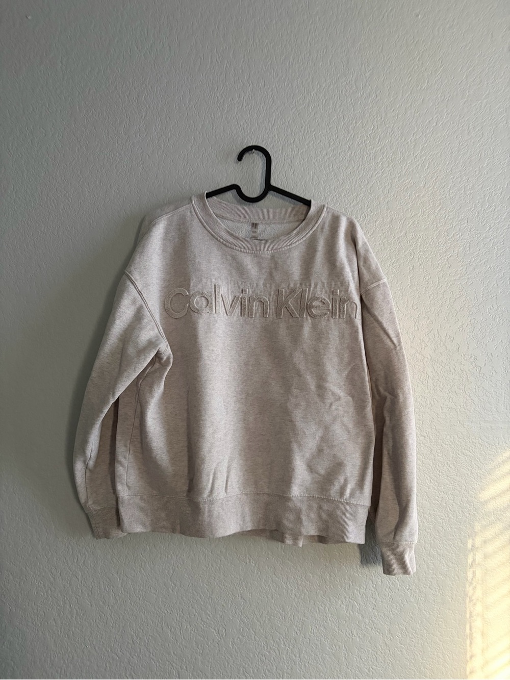 Calvin Klein Women's Cream Logo Crewneck Sweatshirt
